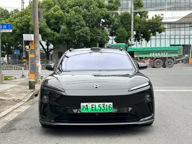 Nio ET5 Touring — Фото автомобиля 2