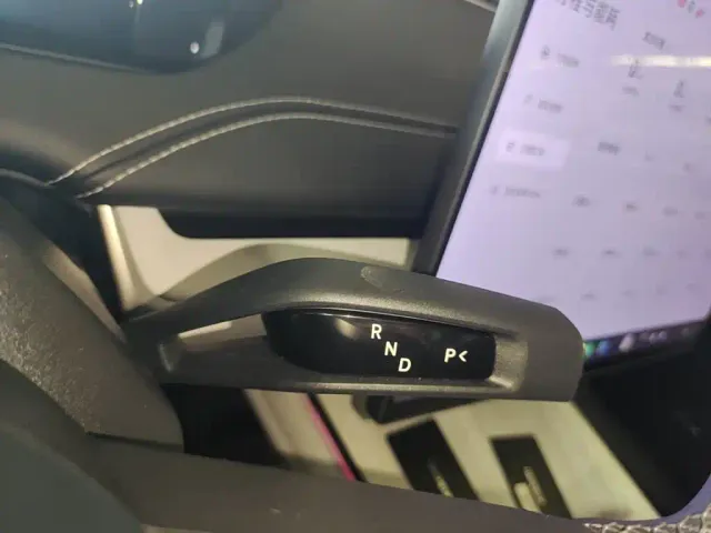 Xiaomi SU7 — Фото автомобиля 13