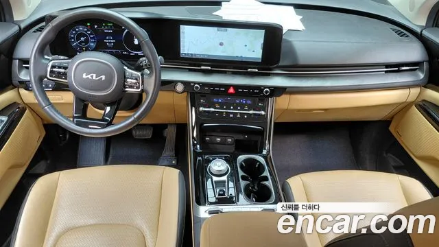 Kia Carnival Generation 4 — Фото автомобиля 10