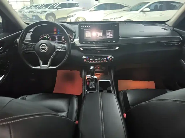 Nissan Teana — Фото автомобиля 9