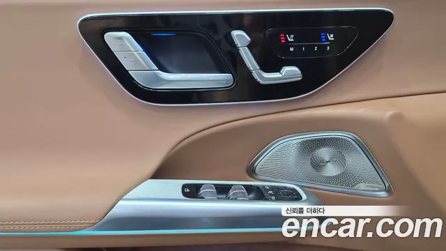 Mercedes-Benz E-Class — Фото автомобиля 11