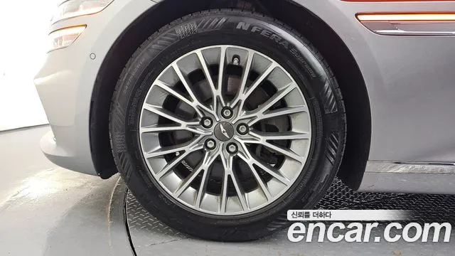 Genesis G80 Бензин 2.5 турбо AWD — Фото автомобиля 5