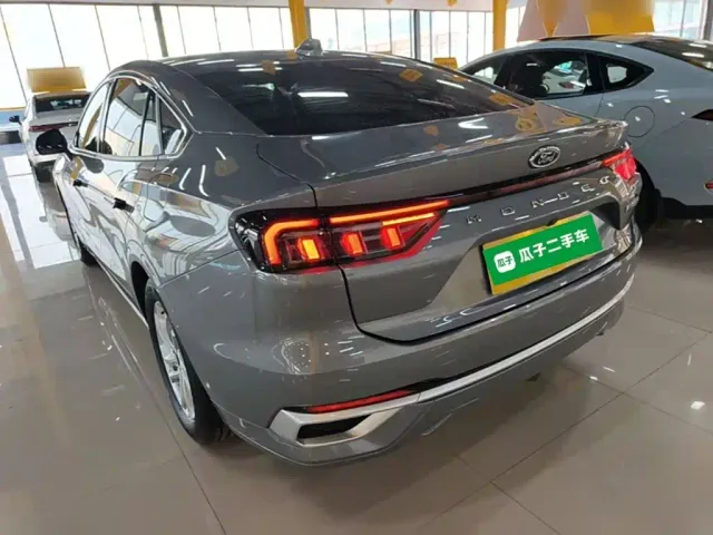 Ford Mondeo — Фото автомобиля 22