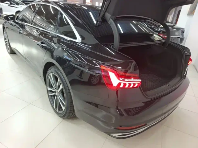 Audi A6L — Фото автомобиля 4