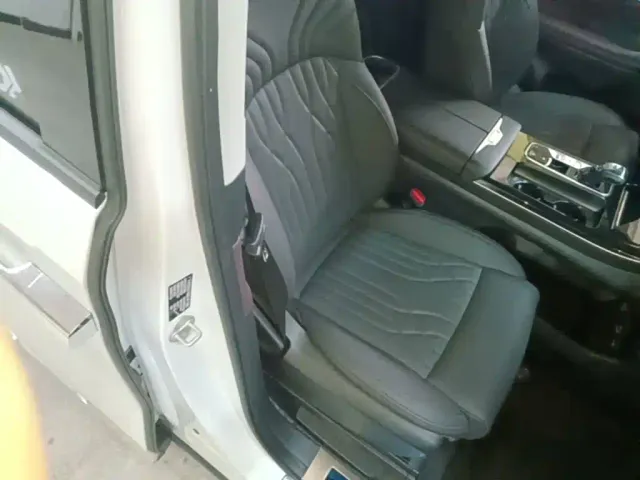 GAC Trumpchi M8 — Фото автомобиля 24