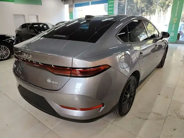 BYD Qin PLUS — Фото автомобиля 6
