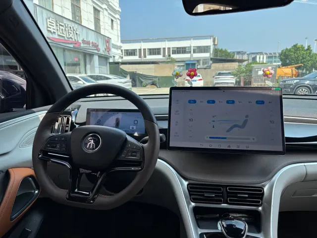 BYD Song Pro New Energy 2022 DM-i 110km Flagship Pro — Фото автомобиля 15