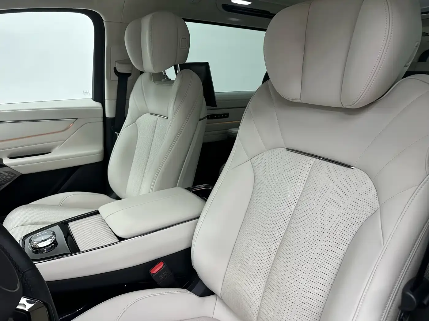 Geely Galaxy Yizhen L380 2025 Model 805km Flagship Edition AWD — Фото автомобиля 14