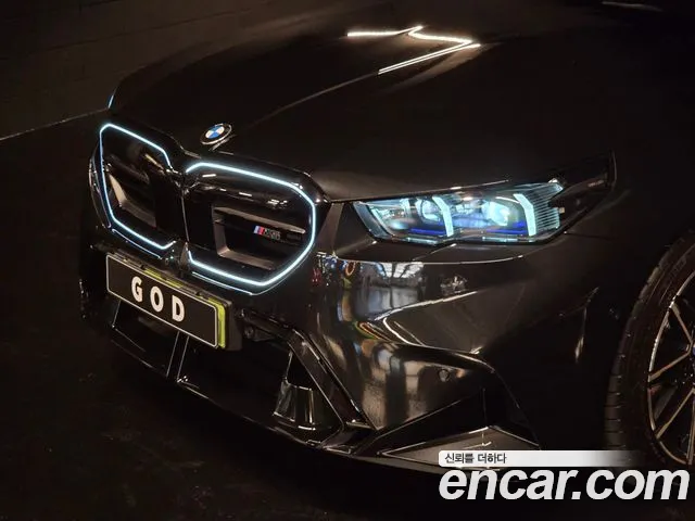 BMW M5 G90 — Фото автомобиля 20
