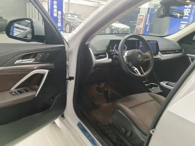 BMW X1 — Фото автомобиля 15