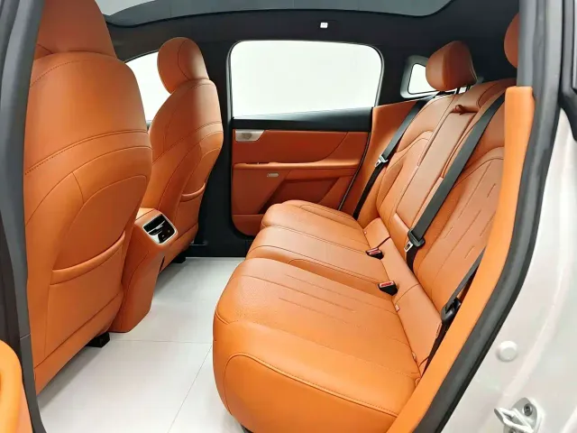 Dongfeng eπ 007 — Фото автомобиля 4