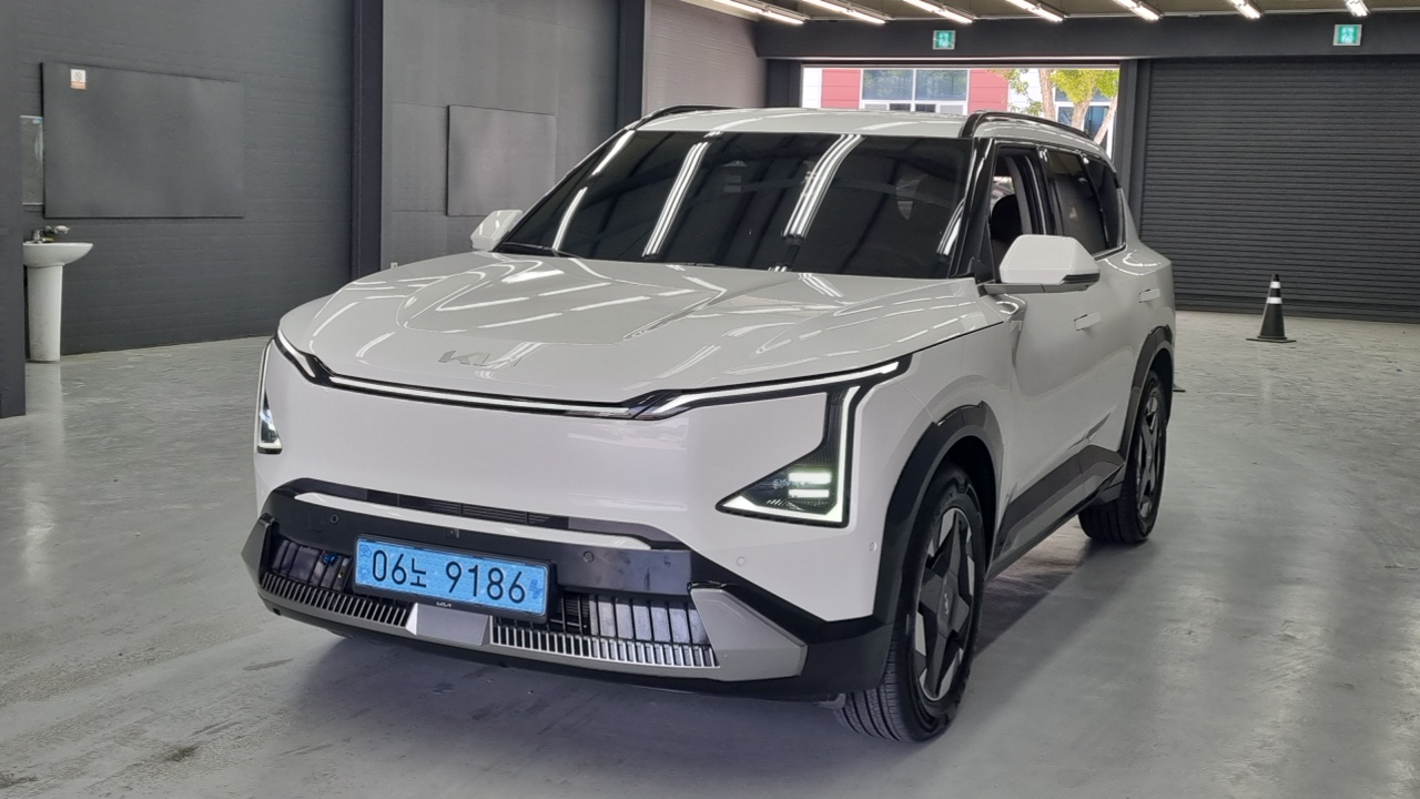 Фотография автомобиля — Kia EV5