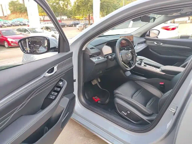 Geely Xingrui — Фото автомобиля 15