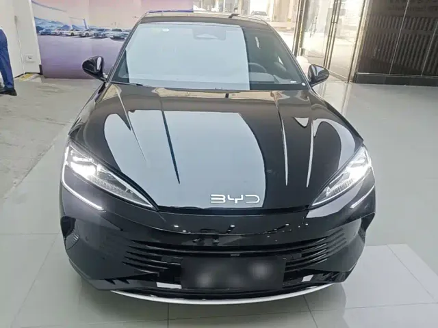 BYD Seal 07 DM-i — Фото автомобиля 2