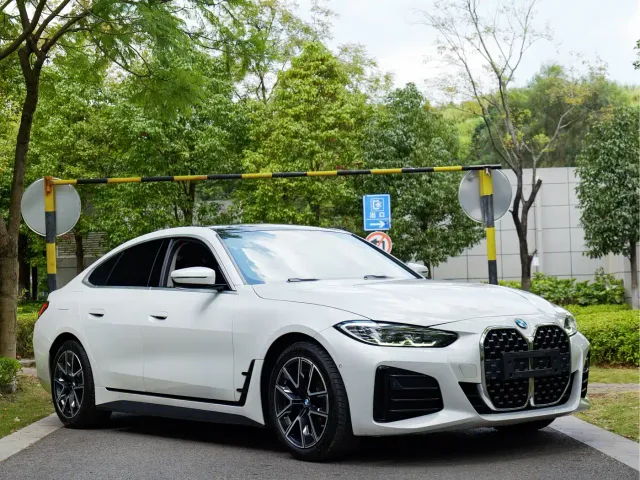 BMW 4 Series — Фото автомобиля 3