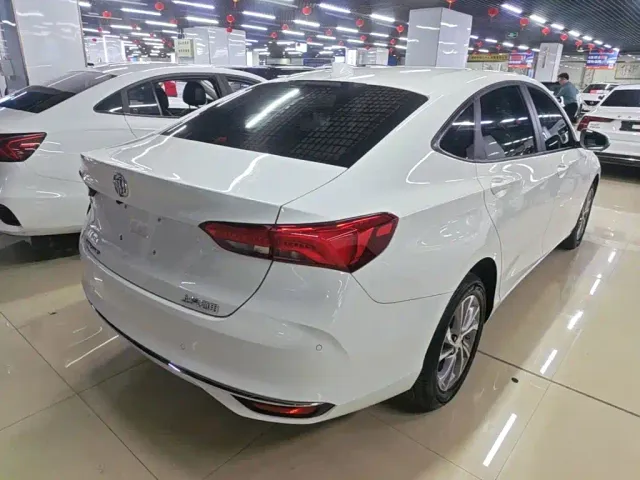Buick Verano — Фото автомобиля 6