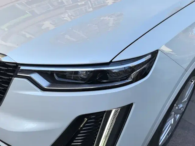 Cadillac XT6 — Фото автомобиля 5