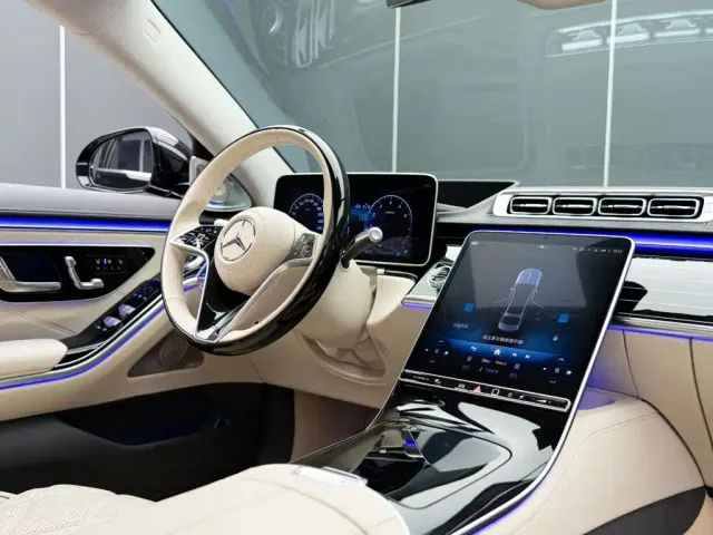 Mercedes-Benz Maybach S-Class — Фото автомобиля 23