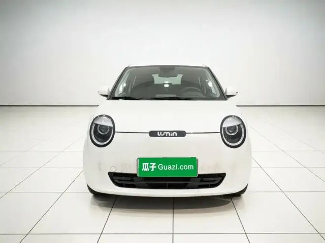 Changan Qiyuan Changan Lumin 2023 Model 301km Honey Edition — Фото автомобиля 2