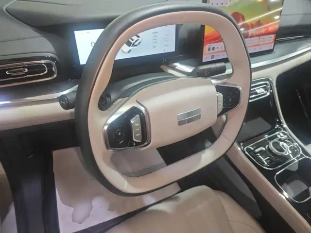 Geely Galaxy Stellar 6 — Фото автомобиля 10