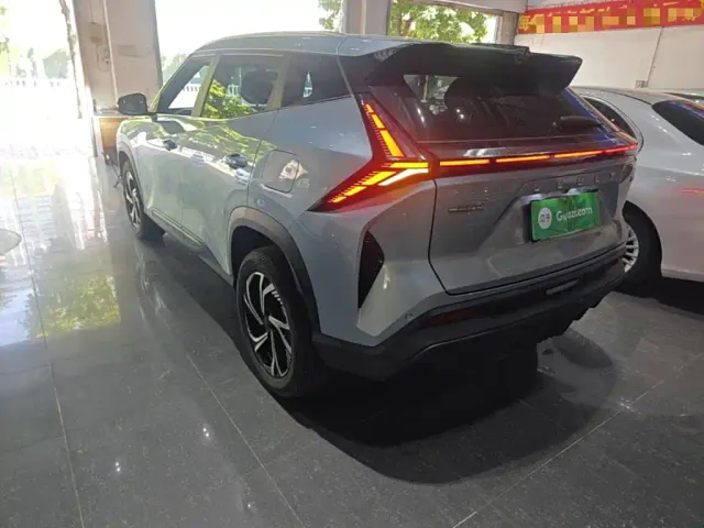 Geely Boyue — Фото автомобиля 4