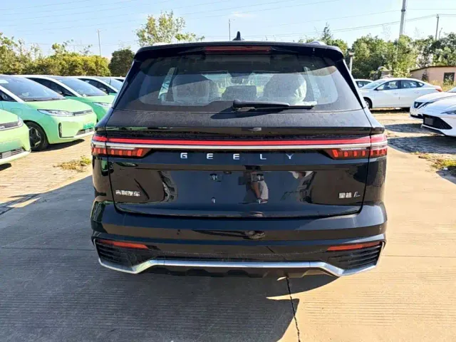 Geely Xingyue L — Фото автомобиля 5