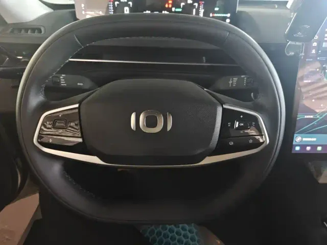 Changan Qiyuan A05 — Фото автомобиля 11