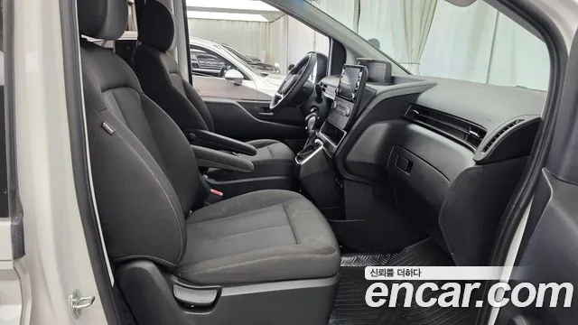 Hyundai Staria — Фото автомобиля 16