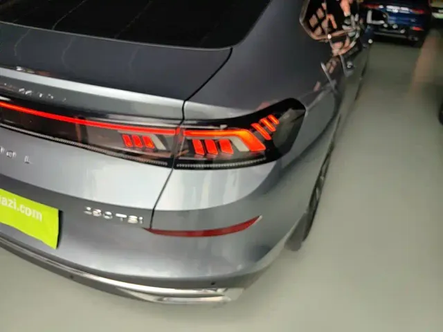 Volkswagen Lamando — Фото автомобиля 7