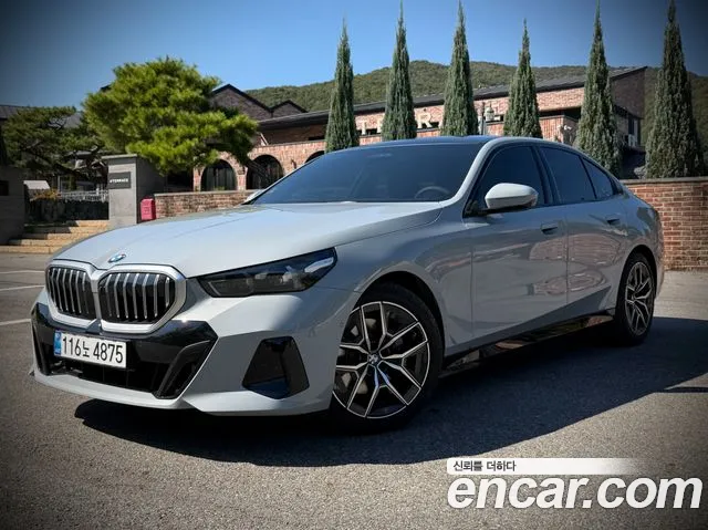Фотография автомобиля — BMW 5 Series G60