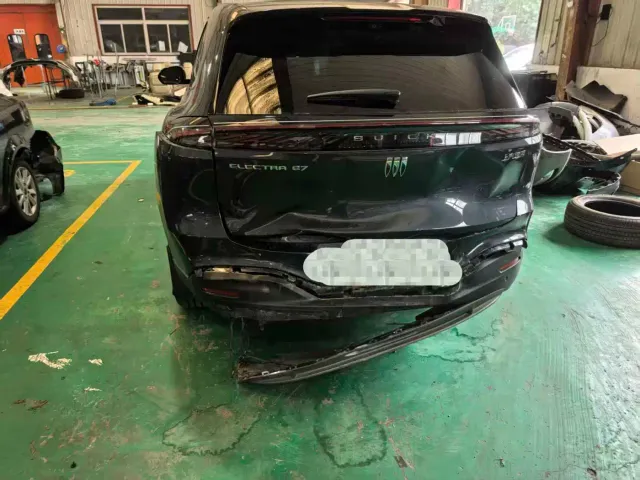 Buick Zhijing E7 — Фото автомобиля 13
