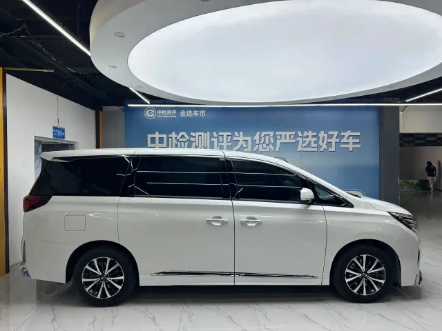 GAC Trumpchi M8 — Фото автомобиля 4