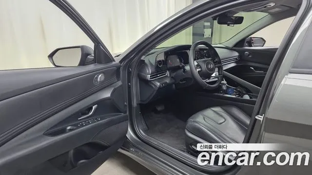 Hyundai AVANTE Новый Avante (CN7) — Фото автомобиля 10