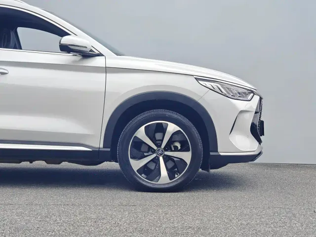 BYD Song PLUS — Фото автомобиля 6