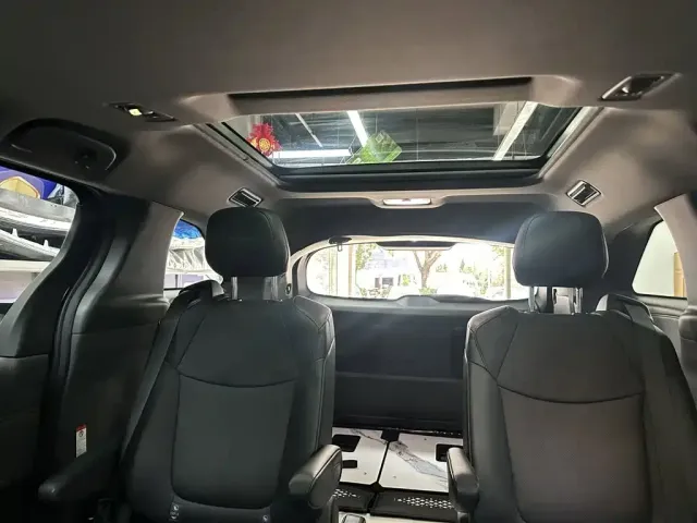 Toyota Granvia — Фото автомобиля 10