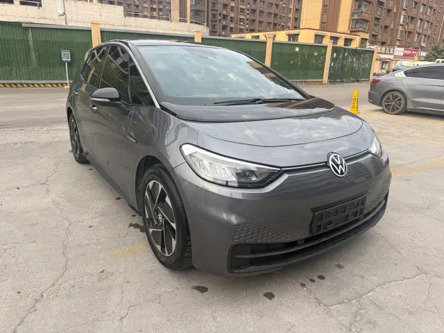Volkswagen ID.3 — Фото автомобиля 3