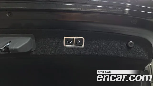 Genesis G90 Бензин 3.5 Turbo 2WD — Фото автомобиля 8
