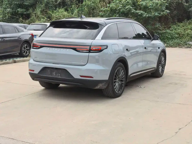 Leapmotor C11 — Фото автомобиля 9