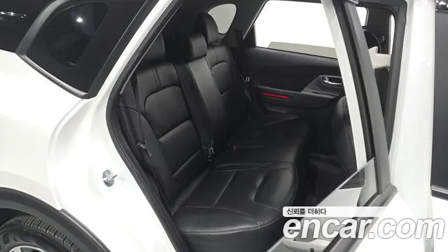 Kia Niro — Фото автомобиля 18