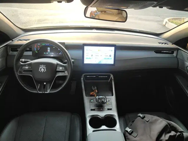 BYD Qin PLUS — Фото автомобиля 9