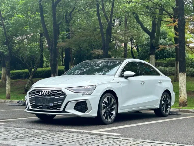 Фотография автомобиля — Audi A3