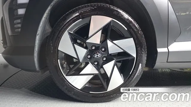 Hyundai Kona SX2 — Фото автомобиля 5