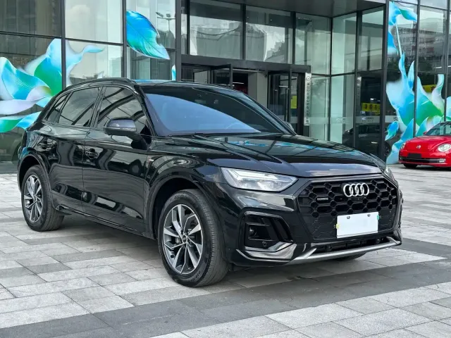 Audi Q5L — Фото автомобиля 2