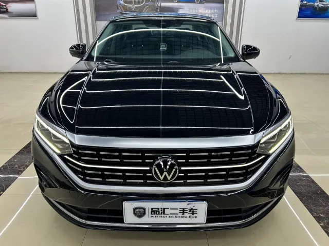 Volkswagen Passat — Фото автомобиля 2