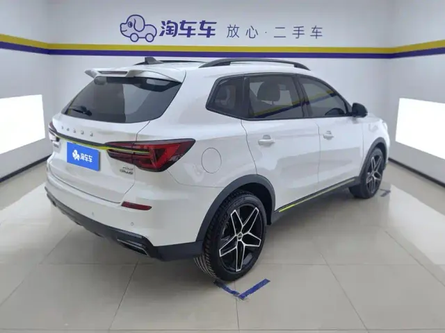 Roewe RX5 — Фото автомобиля 3