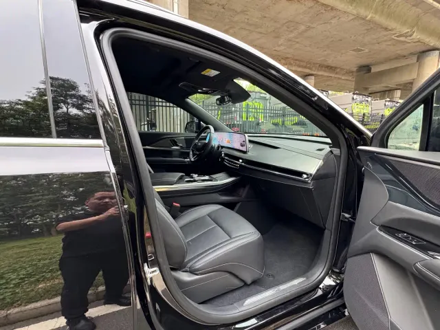 Cadillac XT5 — Фото автомобиля 13