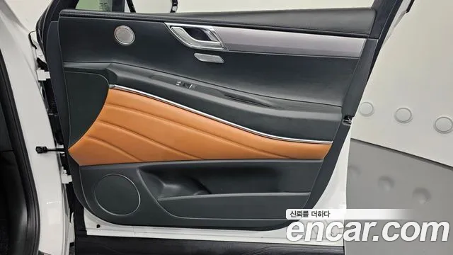 Genesis GV80 — Фото автомобиля 13