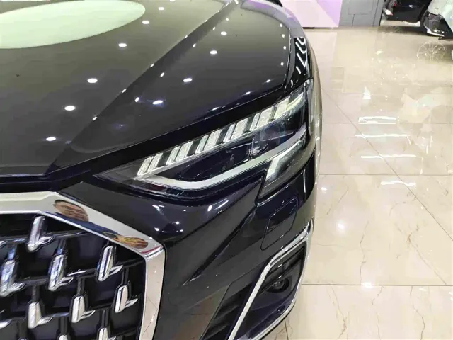 Audi A8 — Фото автомобиля 11