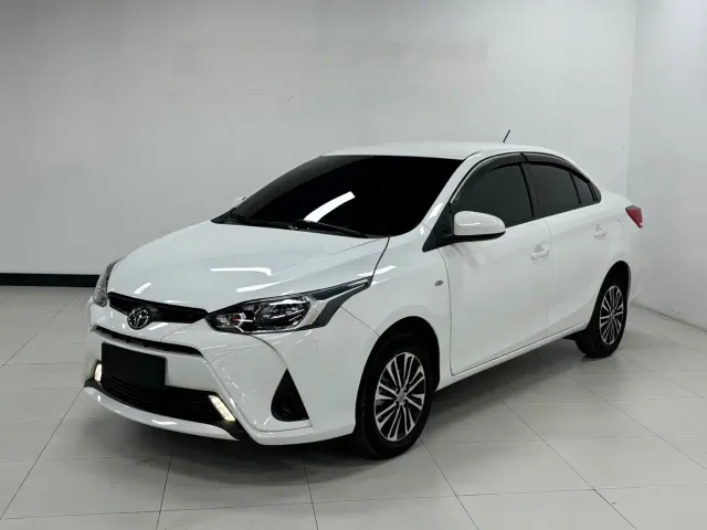 Фотография автомобиля — Toyota YARiS L Zhi Xiang
