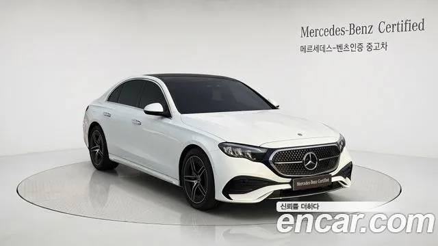 Фотография автомобиля — Mercedes-Benz E-Class
